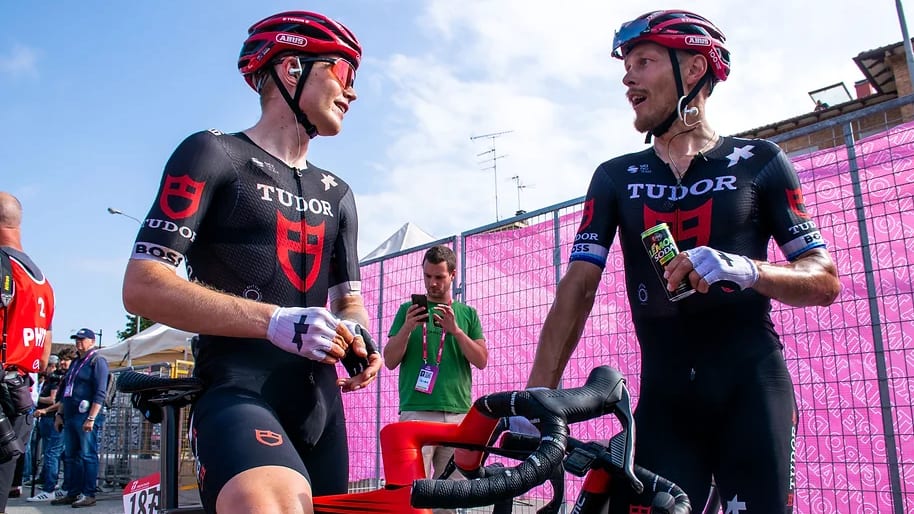 Giro d Italia Behind the Scenes