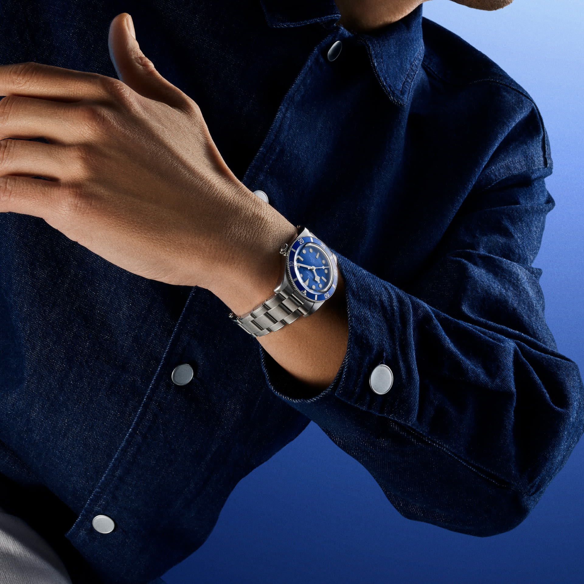 Black Bay 54 "Blue" with steel bracelet