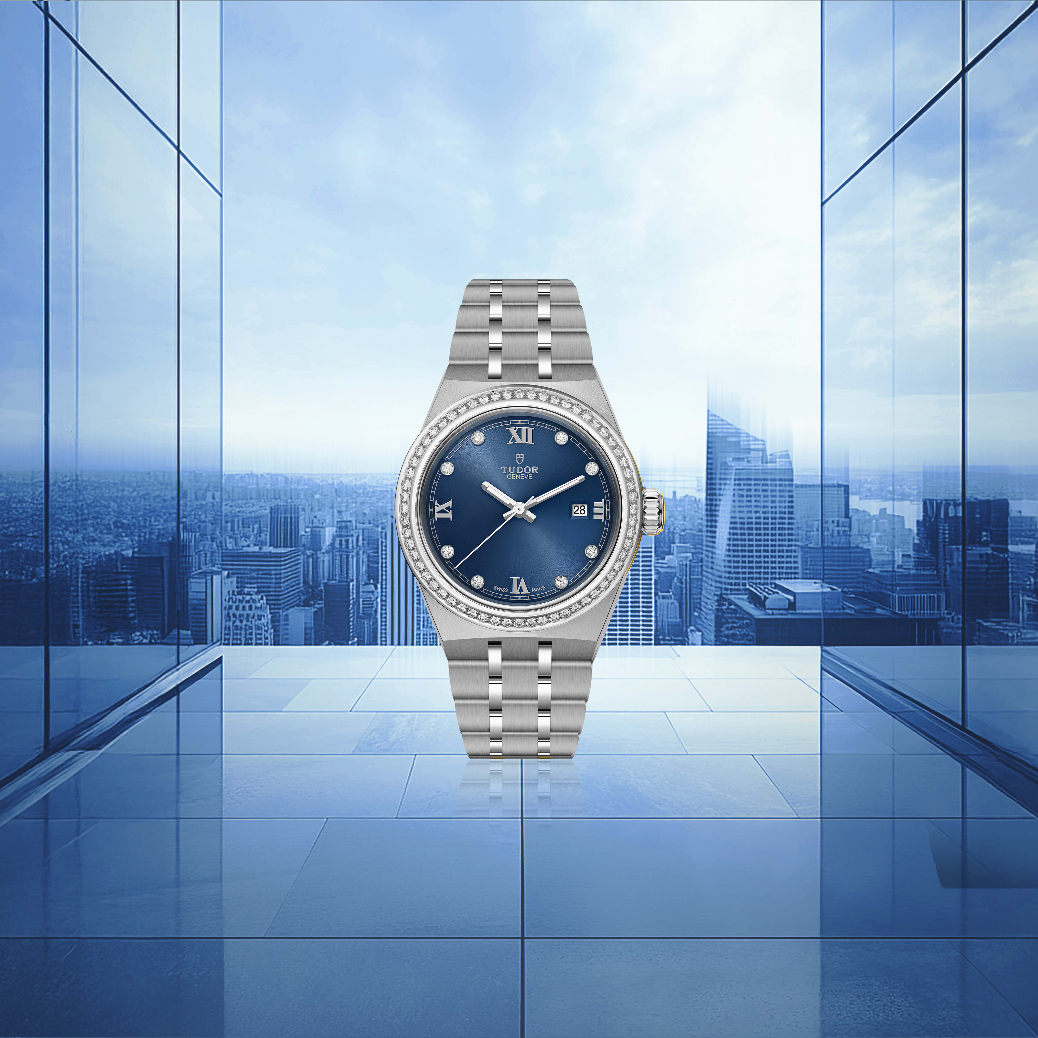 Tudor Royal 28 mm upright ambiance