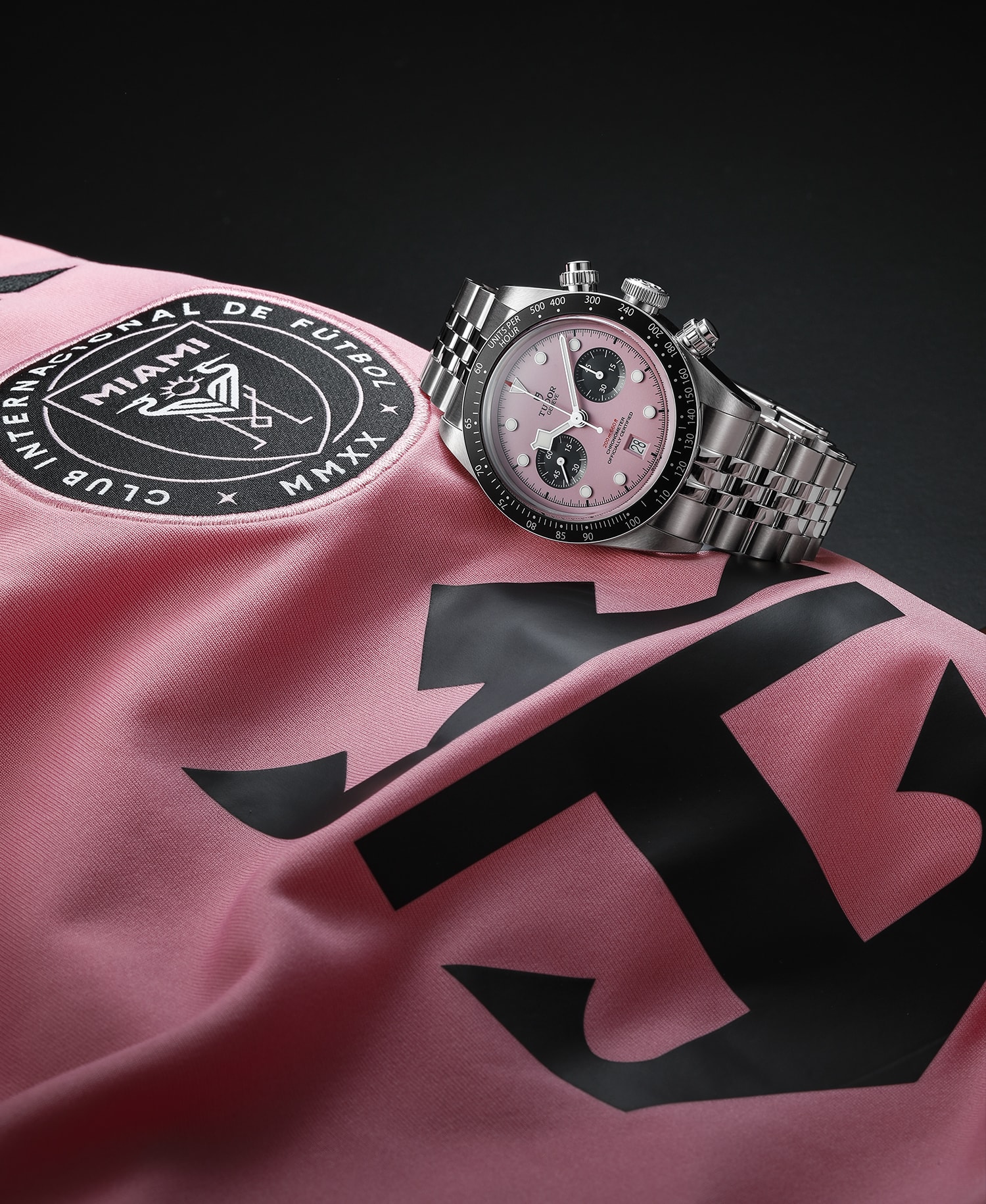 Black-Bay-Chrono-Pink-Inter-Miami
