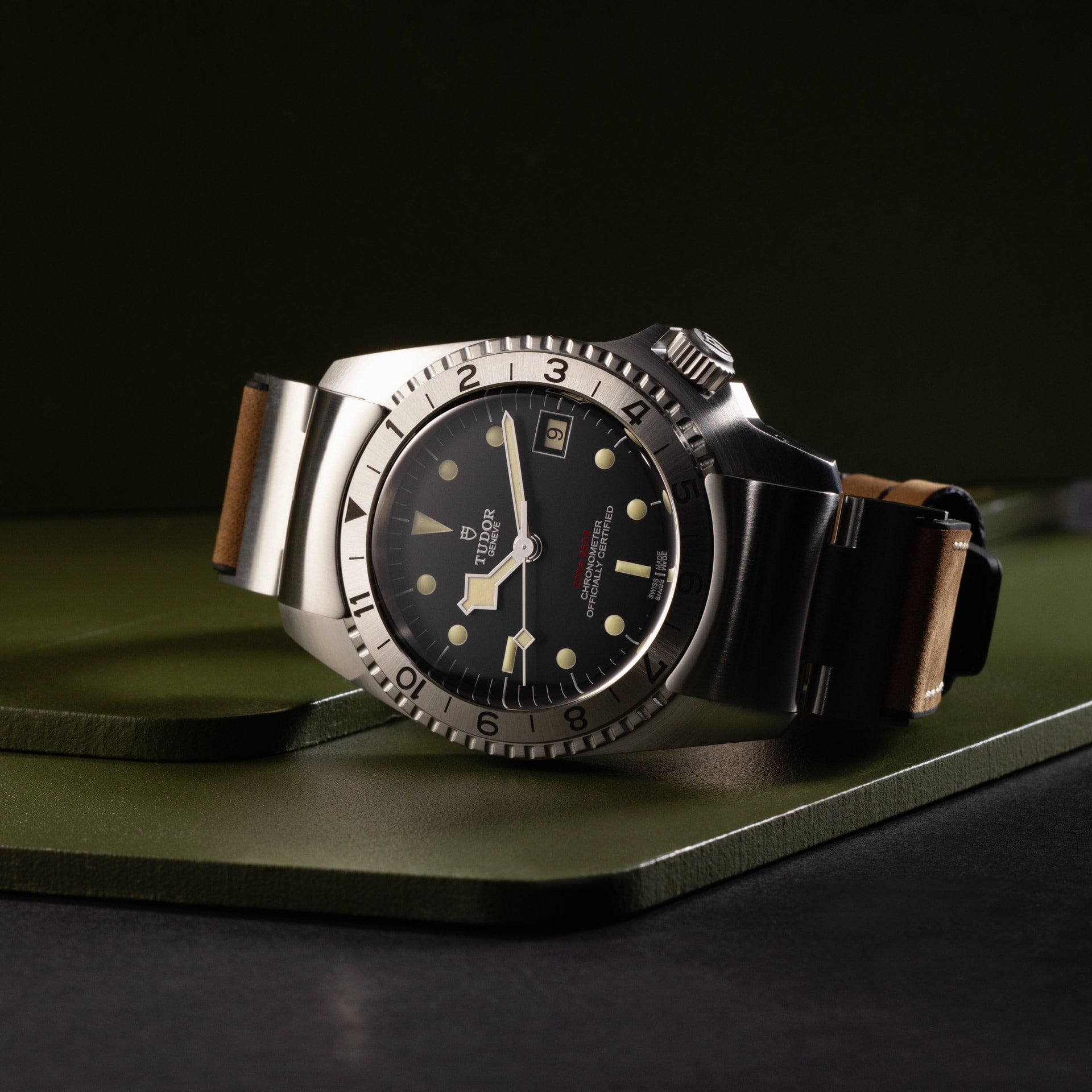 P01 tudor shop