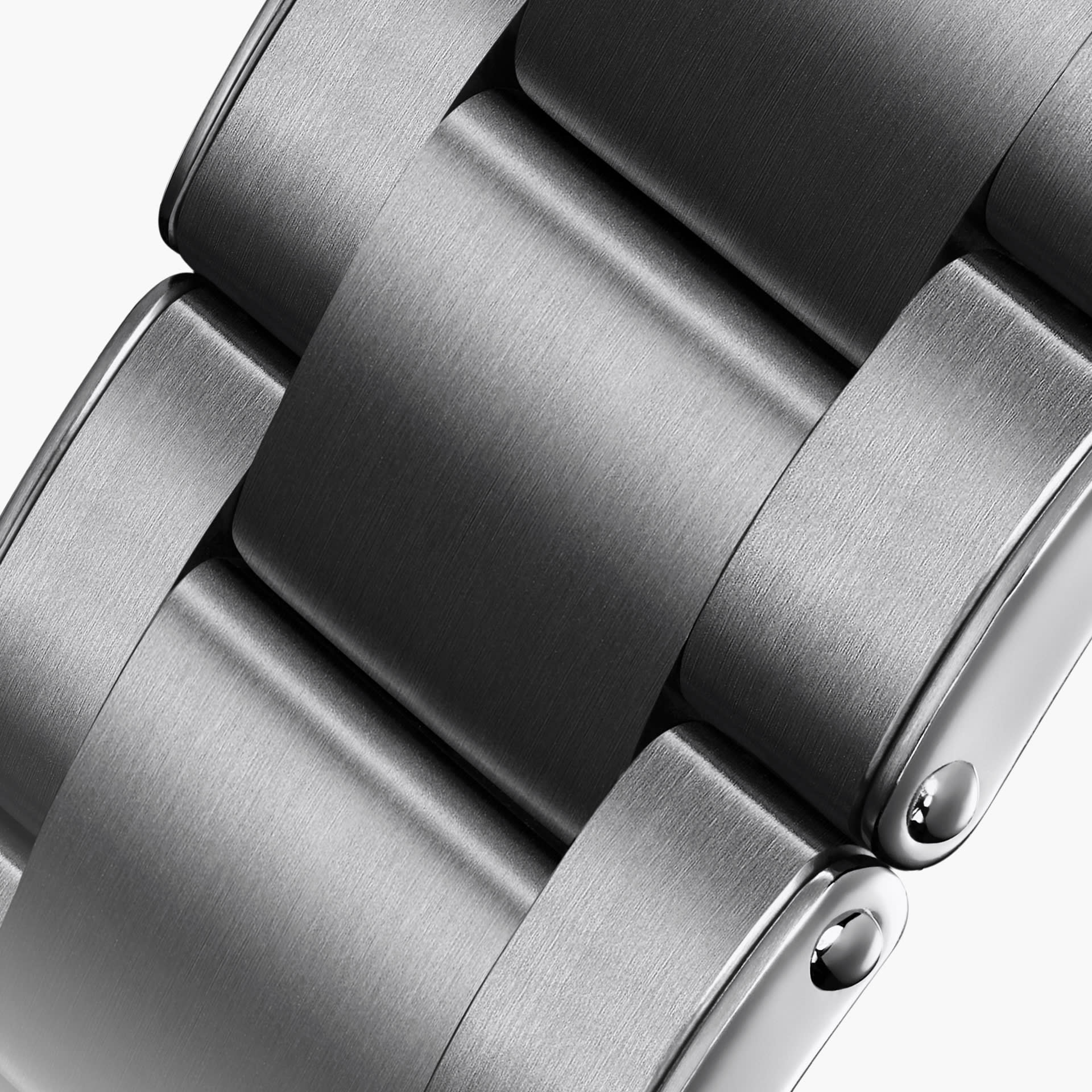Brazalete de 3 eslabones con remaches 