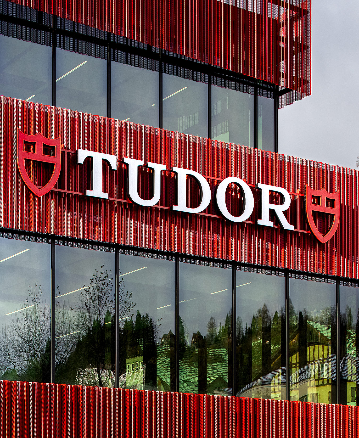 TUDOR Swiss watch Manufacture TUDOR Watch