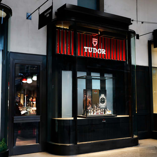Boutique watch shop outlet