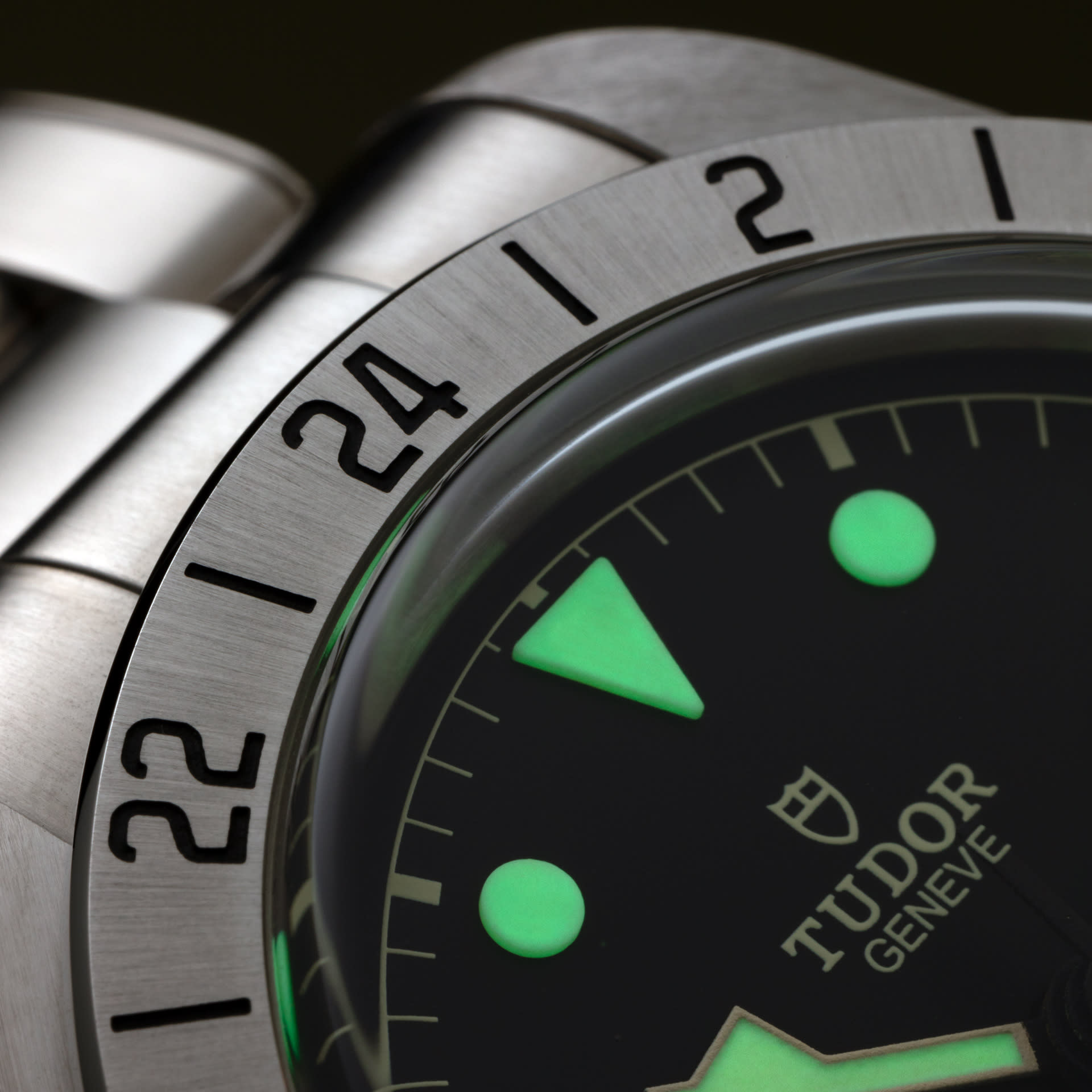 tudor-m79470-0001