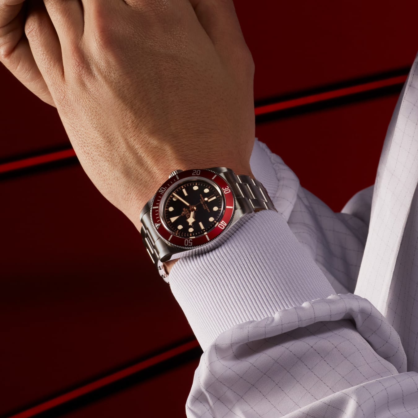 Tudor black bay red on wrist online