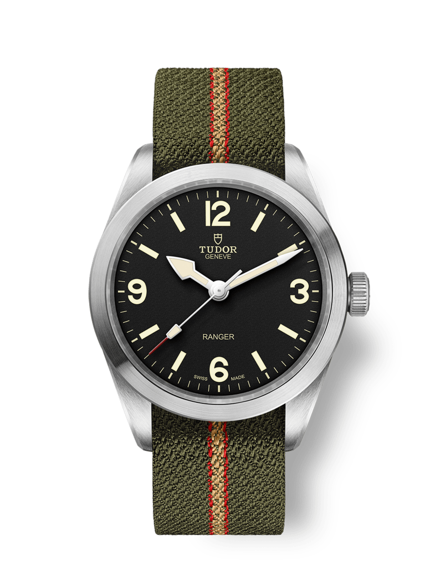 Ranger Boîtier en acier, 39 mm Bracelet en tissu vert, rouge et beige
