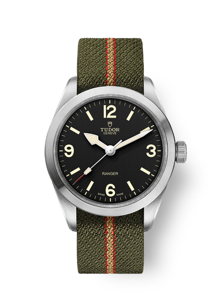 Ranger 39mm steel case Green, red and beige fabric strap